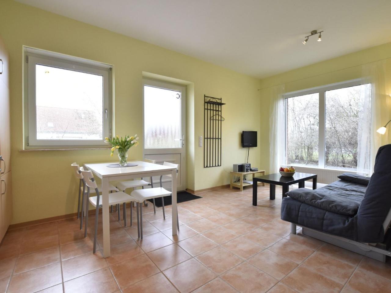 Peaceful Apartment In Zierow With Terrace Ngoại thất bức ảnh